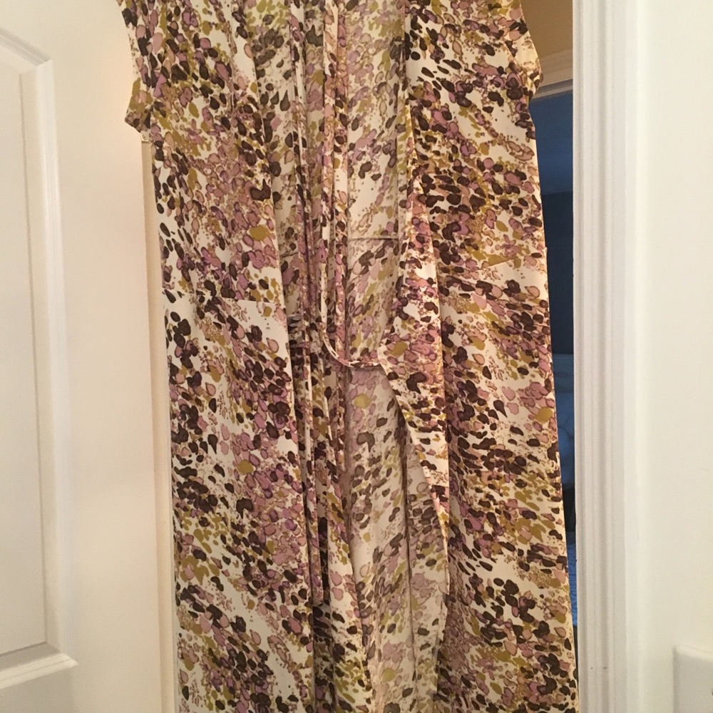 Top - Picture 4 of 8